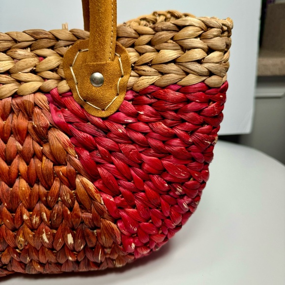 Pre-owned Vinatge Rectangular Harvest basket Bag - with Suede Handles. - Picture 7 of 16
